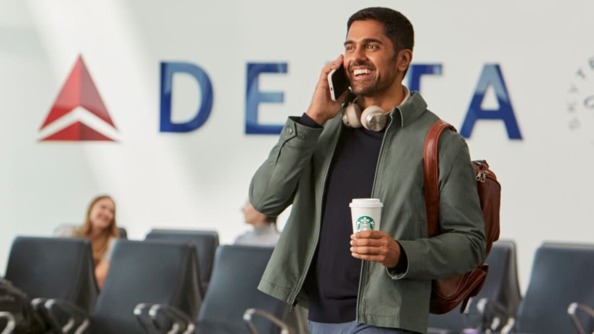 Delta Gift Card Offer: Free Starbucks Card
